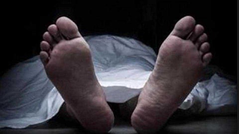 marathi news two year old boy deadbody found  