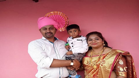 Couple killed in Pune-Bangalore highway accident