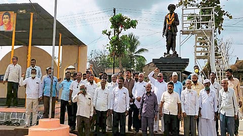 Satara Farmers Protest News Satara News