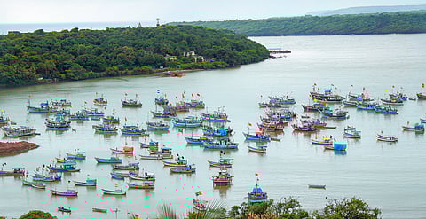 The fishing stopped konkan sindhudurg