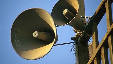 धार्मिक स्थळांवरील लाऊडस्पीकर हटवा, आवाज फाउंडेशनची मुख्यमंत्र्यांकडे मागणी