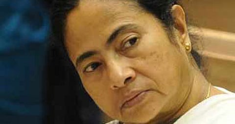 दम असेल तर अटक करून दाखवा : ममता बॅनर्जी