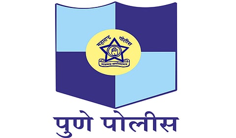 Offensive flakes were removed by Pune police on Tilak Road