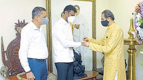 शंकरराव गडाख यांनी मुख्यमंत्री उद्धव ठाकरे यांच्या उपस्थितीत शिवसेनेत प्रवेश केला.