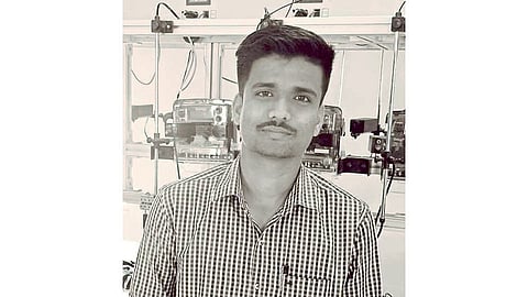 वीज वितरण कंपनीच्या पंचवीस वर्षीय शाखा अभियंत्याची किन्हईत आत्महत्या