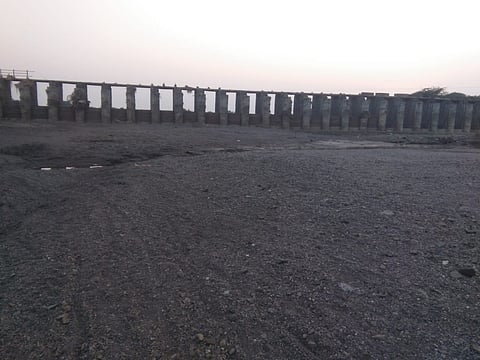Valuj Degao bandhara.jpg