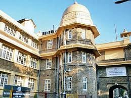 वाडीया रुग्णालयाच्या हलगर्जीपणावर स्टाफचा व्हिडीओ व्हायरल