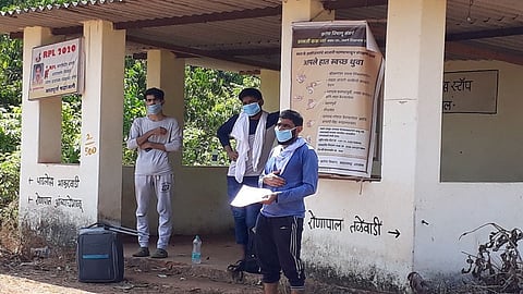 karnatak 25 people Fear of quarantine Fled to the forest