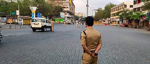 , Strict curfew again for two weeks in akola buldana, enforced from three in the afternoon to nine in the morning the next day