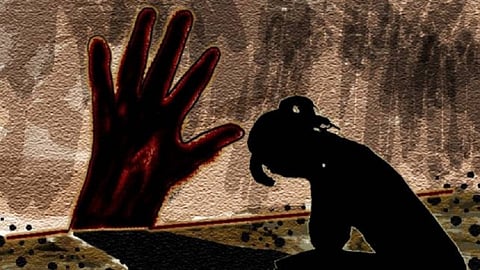 Man attacked on woman and bite her in Nagpur latest News  