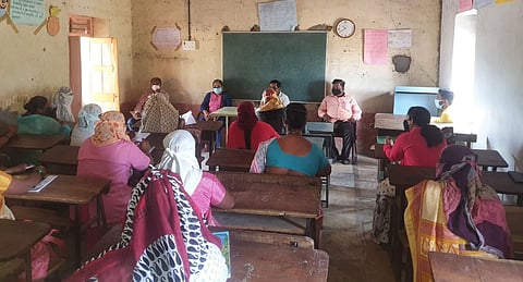 'सकाळ'च्या आॅनलाईन बातमीमुळे मळदमधील प्रशासनास जाग