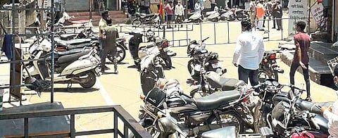 Traders angry in Islampur: But what happened ...