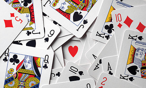 Raid on a gambling den in Kadanlgaon kolhapur