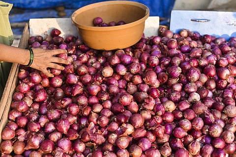Onion rate high in pune market