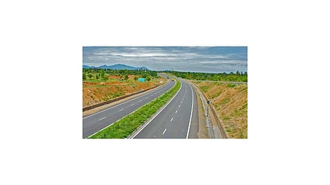 Mumbai - Goa Highway free Accident In Kharepatan Kokan Marathi News