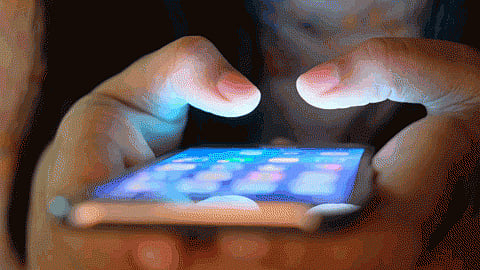 akola There was an argument between the sisters over the mobile, one of them jumped into the well, then 