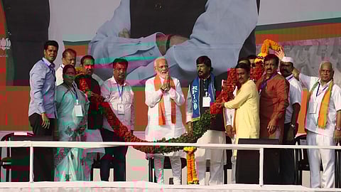 घोटाळेबाजांना साफ करणार! पंतप्रधान नरेंद्र मोदींचा बिल्डरांना इशारा 