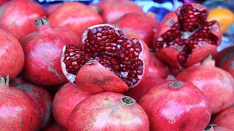 pomegranate1