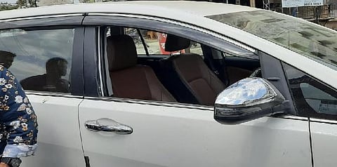 Breaking: Sharad Ponkshe's car is hit in the Ahmednagar
