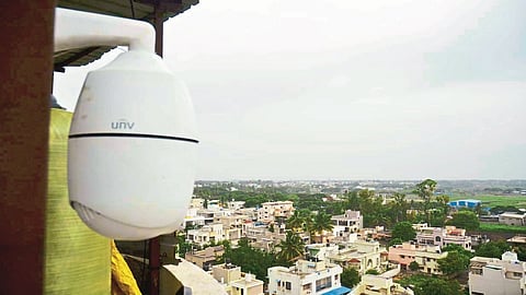 Who will keep an eye on the flood from a height of 100 feet