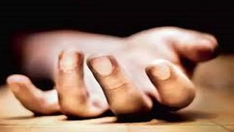 suicide case in criminal  in kolhapur kasaba bawada