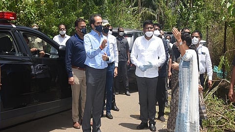 रायगडला वादळं परतवण्याची सवय म्हणत रायगड जिल्ह्यासाठी १०० कोटींची मदत जाहीर