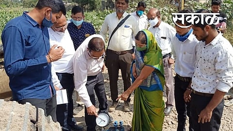 जळगावकरांना होती शंका : महापौरांच्या उपस्थितीत भूमीगत गटारींच्या चेंबरच्या लोड टेस्टला सुरवात !