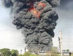 अंबरनाथमध्ये रासायनिक कारखान्यात आग 