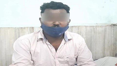 पगार नसल्याने कर्मचाऱ्यांचे CSMTला आंदोलन; एकाचा आत्महत्येचा प्रयत्न