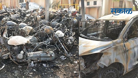 21 motorcycles and a four-wheeler burnt to ashes in fire behind Ranjangaon MIDC police station 