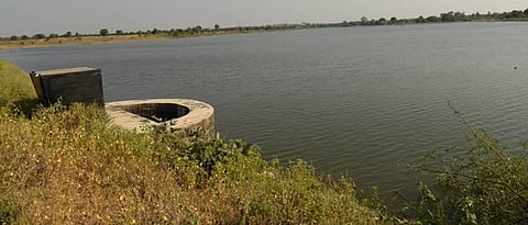 संग्रहीत 