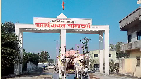 सोमाटण्यात लोकसहभागातून चौपदरी रस्ता