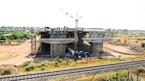 दिल्ली-मुंबई इंडस्ट्रियल कॉरिडॉरच्या माध्यमातून शेंद्रा येथे उभारण्यात येत असलेला ऑरिक हॉल 