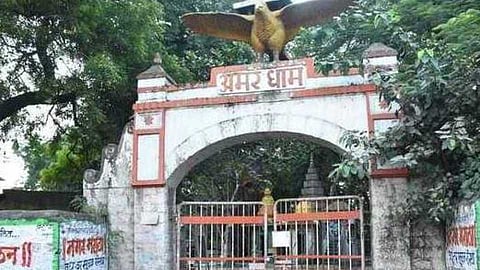 Bodies of 12 corona patients in a single ambulance in Ahmednagar