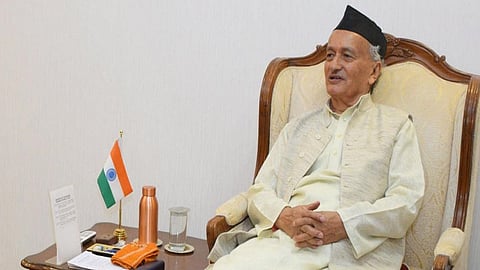 सर्वात मोठी बातमी : करोना संकटाच्या पार्श्वभूमीवर राज्यपालांनी दिलेत 'हे' महत्त्वाचे निर्देश