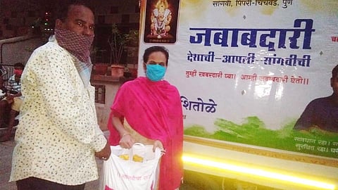 #LockDown : जुनी सांगवीत गरजूंना करताहेत अशी मदत...