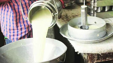 coronavirus milk supply issue curfew situation Pune police