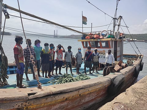 Operation to bring Mumbai's 'Vijaya Maheshwari' ship ashore safe
