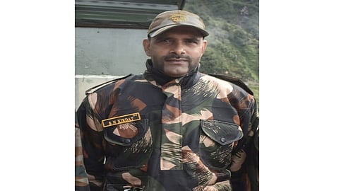 हुतात्मा सुजित किर्दतांच्या आठवणीने चिंचणेर ग्रामस्थ व्याकूऴ