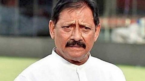 former cricketer chetan chauhan dies due to coronavirus