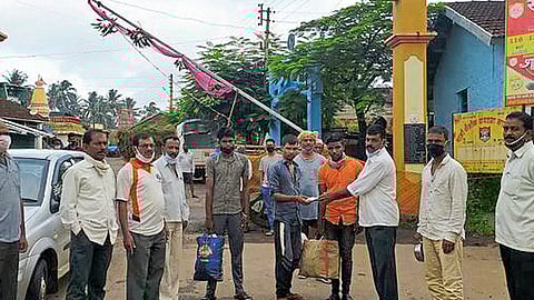 kolhapur kannur people help to boy