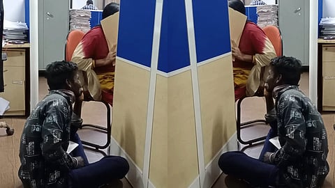 young boy protest in belgaum Municipal Shelter Department