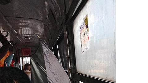 bus22223.JPG