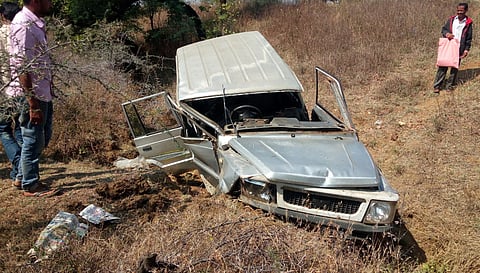 Eleven passengers injured in the accident at chandrapur