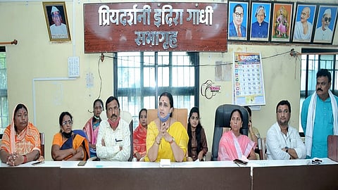 chitra wagh.jpg