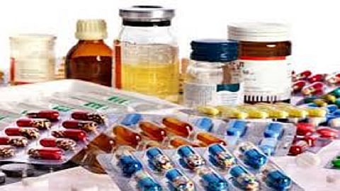 Drugs fraud case district administration conducted a thorough investigation  two vehicles carrying stocks of medicine from Kolhapur