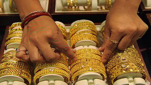 Coronavirus,  India, Gold Prices, Investment, International Commodity Market, liquidity, Gold Rate