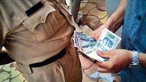 akola news The bribe-seeking supply inspector demanded a bribe of five and a half thousand rupees