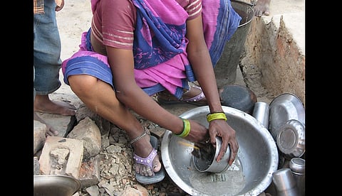 घर कामगार आणि वाहन चालकांना सोसायटीमध्ये प्रवेश नाकाराल तर गोत्यात याल, कारण...