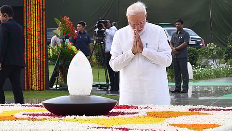 Modi Pays tribute to Atal Bihari Vajpayee